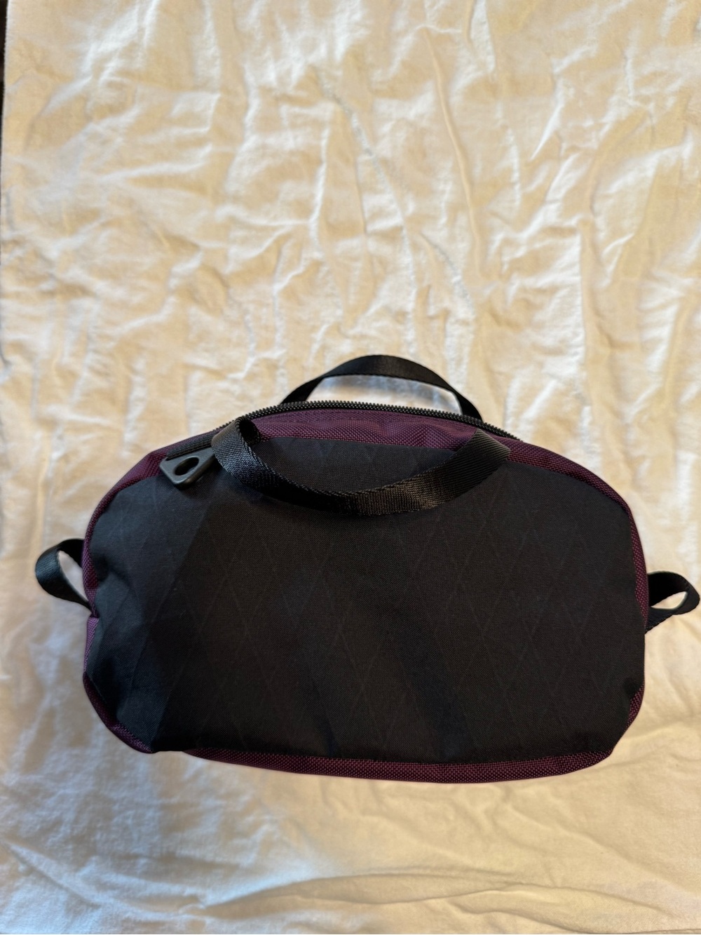 Tom Bihn Large Mystery Grab Bag - Black XPac and Aubergine ballistic nylon - Picture 2 of 6